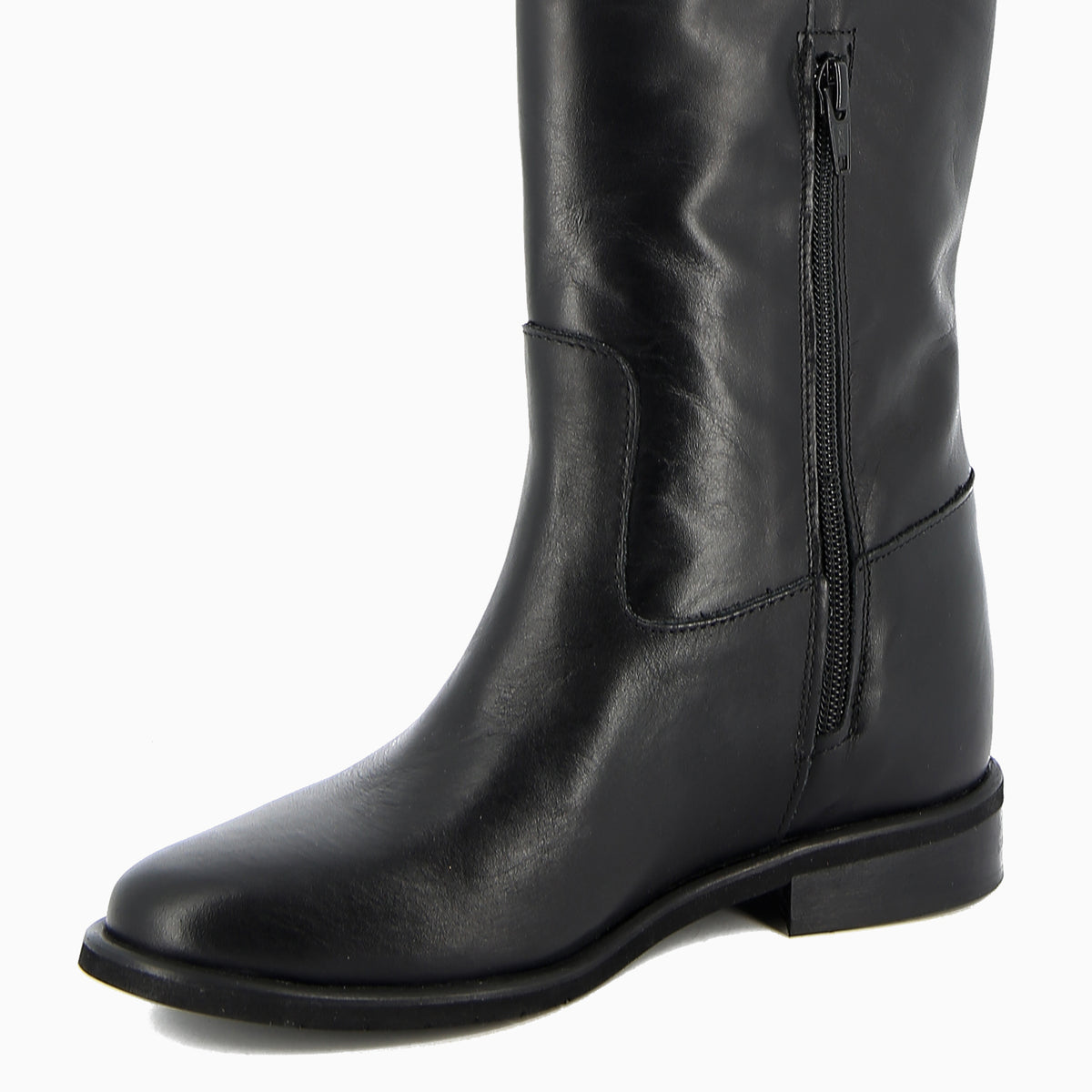 Elodie Boot With V - PERMANENT