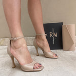 Beatrice sandal with beige strap