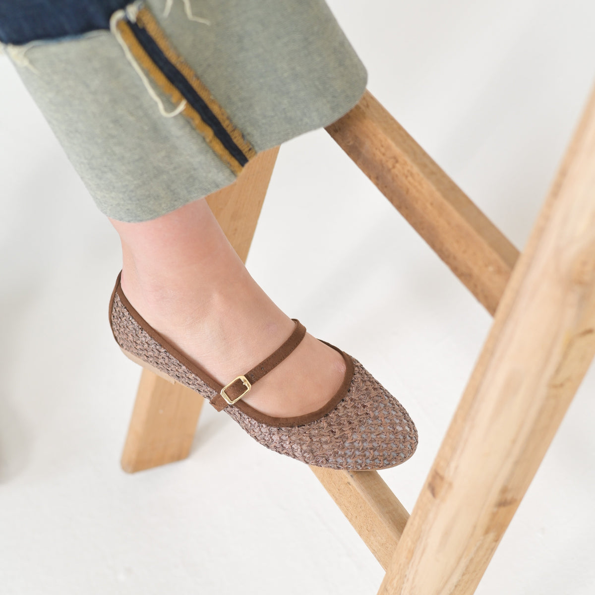 Ballerina Mirty in Rafia Tortora